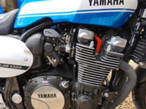 YAMAHA XJR 1300