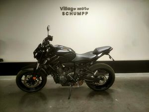 YAMAHA MT-07 PURE BLACK / PACK SPORT / 1150KM