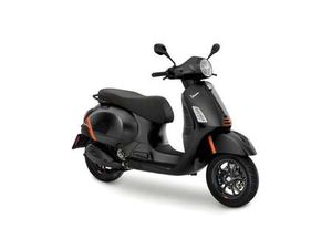VESPA SPRINT 125 LAGERNDES NEUFAHRZEUG SCHWARZ