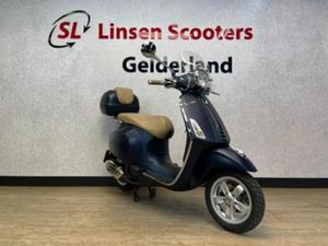 VESPA PRIMAVERA 125CC BLUE MATT ENERGIGO 2017 — MOTOREN | PIAGGIO — MARKTPLAATS