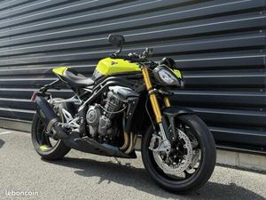 TRIUMPH SPEED TRIPLE 1200 RX LIMITED EDITION