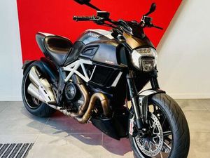 DUCATI 1200 DIAVEL CARBON