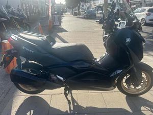 YAMAHA XMAX 300