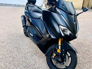 YAMAHA TMAX DX