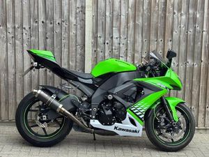 KAWASAKI NINJA ZX10R ANNIVERSARY EDITION 2010 (60) SUPER SPORT + 3,901 MILES