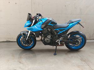 SUZUKI GSX 8S