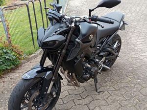 YAMAHA MT 09