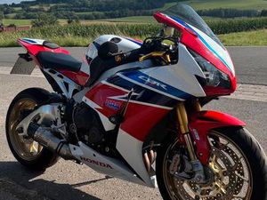 HONDA FIREBLADE CBR1000RR SP SC59 2014
