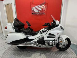 USED HONDA GL1800 GOLD WING FOR SALE IN SURREY