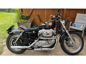 HARLEY DAVIDSON XLH 883 HUGGER SPORTSTER