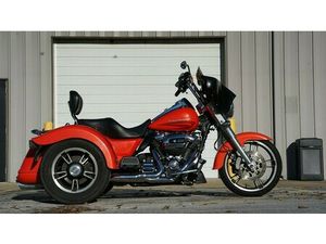 2017 HARLEY-DAVIDSON FLRT - FREEWHEELER