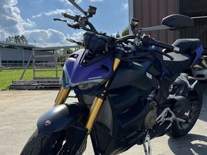 DUCATI STREETFIGHTER