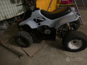 QUAD 110 CC 4T GRIGIO E NERO