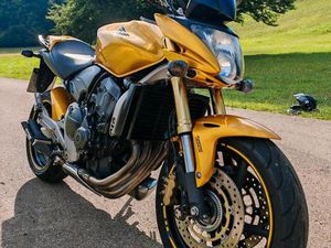 HONDA CB600FA HORNET PC 41 *TÜV NEU* HINTERREIFEN NEU*