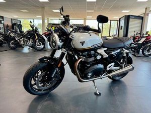 TRIUMPH SPEED TWIN 1200