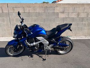 MOTO KAWASAKI Z 750 2009