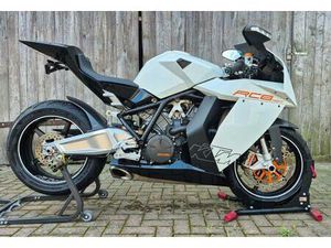 KTM RC8