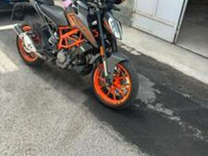 KTM DUKE 125 ABS + BLUETOOTH
