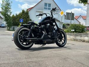 HARLEY-DAVIDSON SPORTSTER IRON 1200