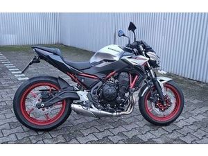 KAWASAKI Z650