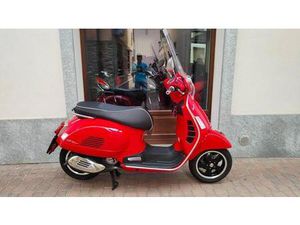 VENDO VESPA GTS 300 SUPER HPE (2018 - 19) USATA A CAVOUR (CODICE 9806188) - MOTO.IT