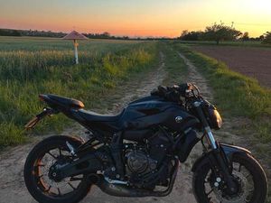 YAMAHA MT07 A2 GEDROSSELT