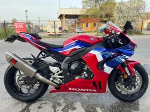 HONDA CBR 1000 RR-R FIREBLADE →