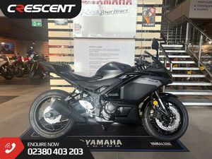 NEW YAMAHA YZF-R3 FOR SALE IN SOUTHAMPTON