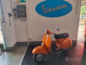 VESPA D&APOS;EPOCA 180 RALLY