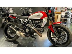 VENDO DUCATI SCRAMBLER 800 ICON (2023 - 25) USATA A GAGLIANICO (CODICE 9807169) - MOTO.IT