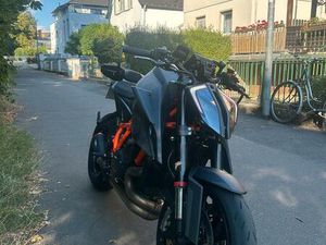 KTM SUPERDUKE 1290 R