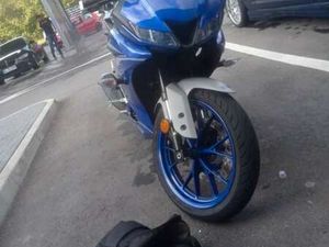 YAMAHA YZF-R125