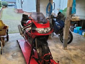 SUZUKI GSX-R 600 SRAD