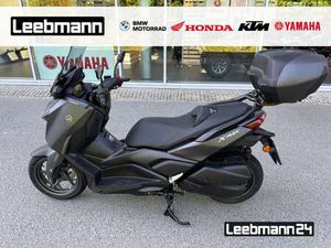 YAMAHA X-MAX 300