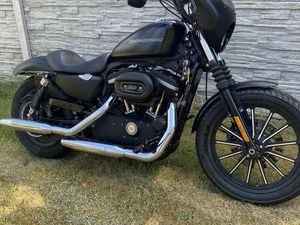 HARLEY-DAVIDSON IRON 883