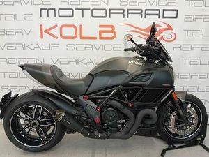DUCATI DIAVEL 1200 CARBON