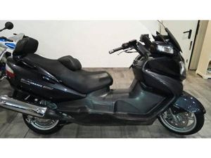 VENDO SUZUKI BURGMAN AN 650 EXECUTIVE ABS (2006 - 12) USATA A BEREGAZZO CON FIGLIARO (CODICE 9807887) - MOTO.IT