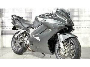 VENDO HONDA VFR 800 (2006 - 13) USATA A CASALGRASSO (CODICE 9807447) - MOTO.IT
