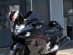 SUZUKI GSX1300R HAYABUSA