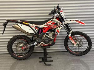 GASGAS EC300F RACING 4T NUR 370KM 1.HD MIT ZULASSUNG