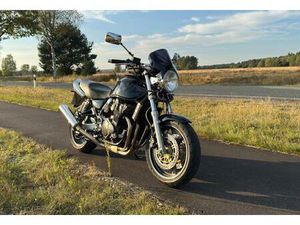 SUZUKI GSX 750 AE / INAZUMA