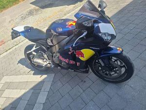 HONDA FIREBLADE BLAU