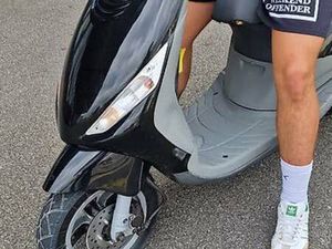 WINTERPREIS PIAGGIO ZIP 50 2000 AB MFK CANTON LUCERNE -