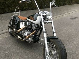 HARLEY-DAVIDSON SOFTAIL CUSTOM FXSTC