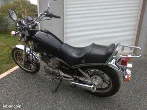 MOTO YAMAHA - VÉHICULE DE COLLECTION