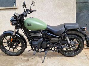 ROYAL ENFIELD METEOR 350 VERDE