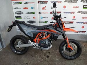 KTM 690 SMC R 2022