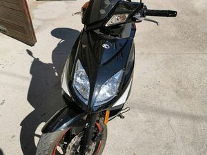ПРОДАВАМ KYMCO SUPER 8 ГР. СЕВЛИЕВО