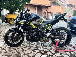 KAWASAKI Z 900 VERDE