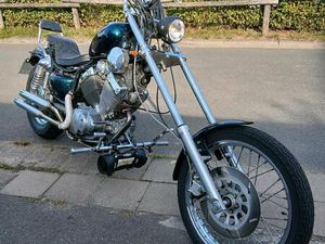 AME MOTORRAD AUF BASIS EINER YAMAHA 535 VIRAGO